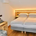 Galli's - Centro 3*